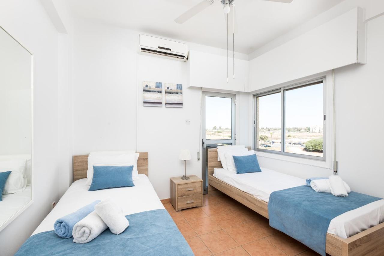 Apollon Sea View Beachfront Ap 302 Lárnaca Exterior foto