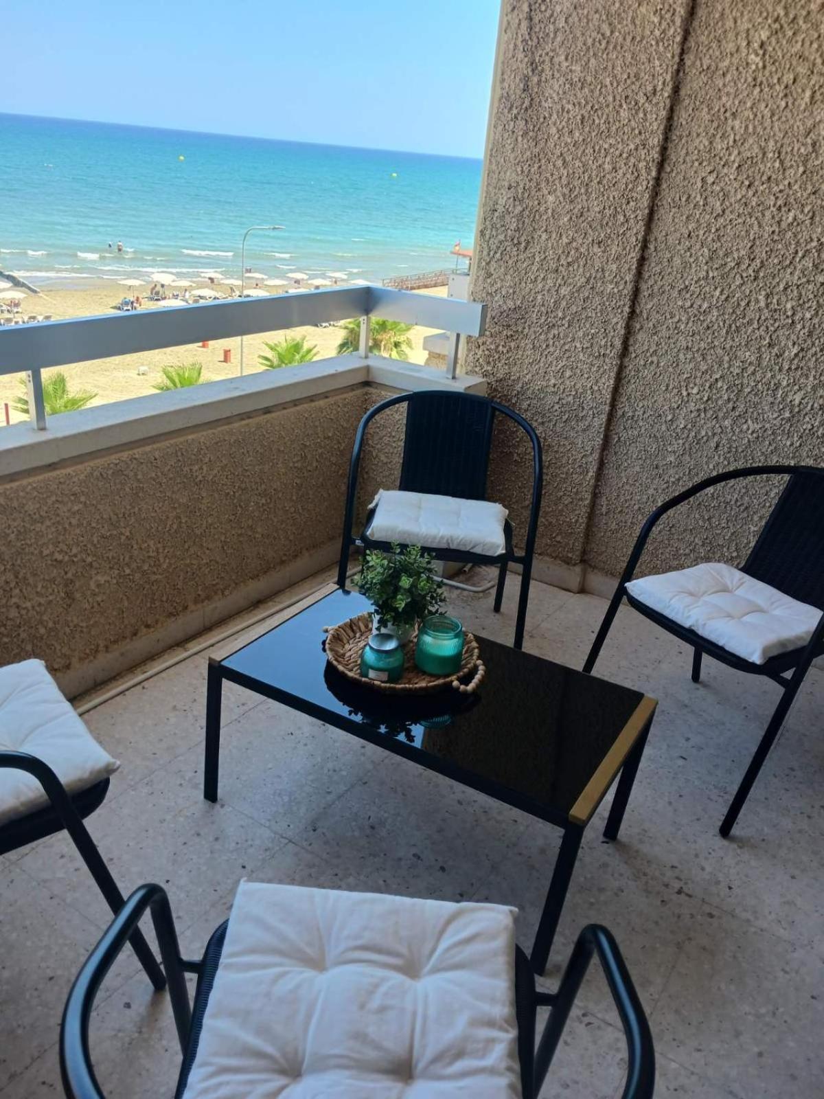 Apollon Sea View Beachfront Ap 302 Lárnaca Exterior foto